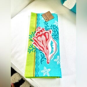 Kay Dee set of two tea towels turquoise seashell print NWT